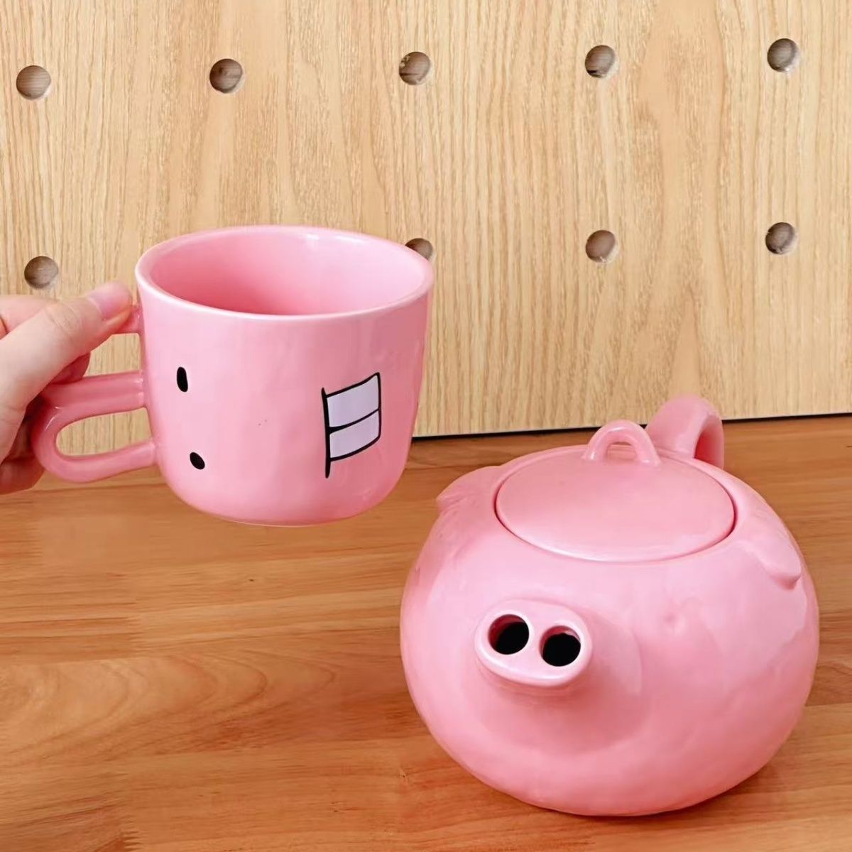 Piggy Teapot