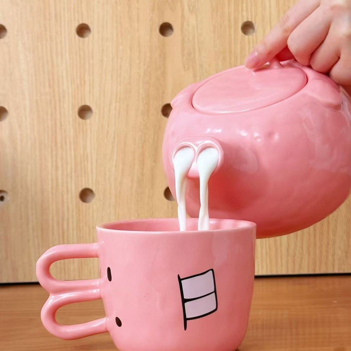 Piggy Teapot